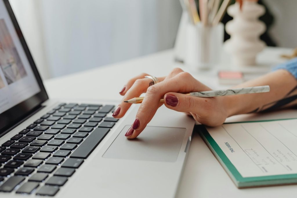 Tips for getting your focus back when you're a woman in business 